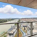Apartment Premium Suite, River & Old Town View,free Parking *