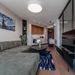 Apartment Premium Suite, River & Old Town View,free Parking *