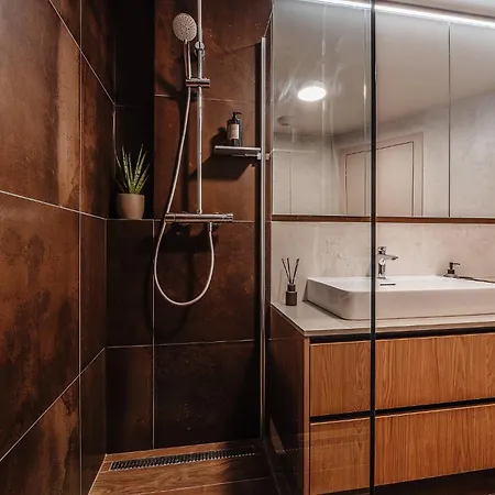Apartment Premium Suite, River & Old Town View,free Parking *