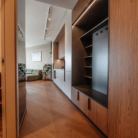 Premium Suite, River & Old Town View,free Parking Apartment *
