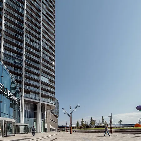 Premium Suite, River & Old Town View,free Parking Apartment *