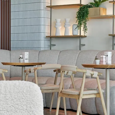 Daire Premium Suite, River & Old Town View,free Parking