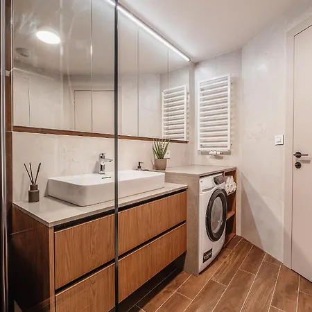 Premium Suite, River & Old Town View,free Parking Apartmán Bratislava