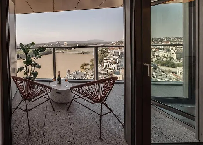 Apartament Premium Suite, River&old Town View,free Parking *