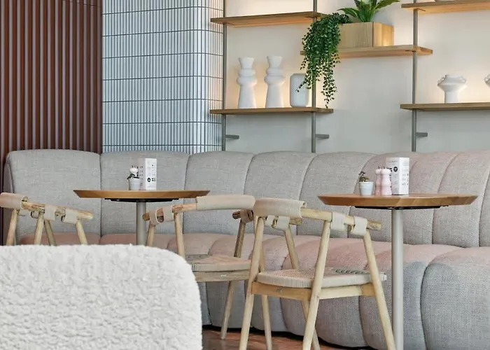 Premium Suite, River & Old Town View,free Parking