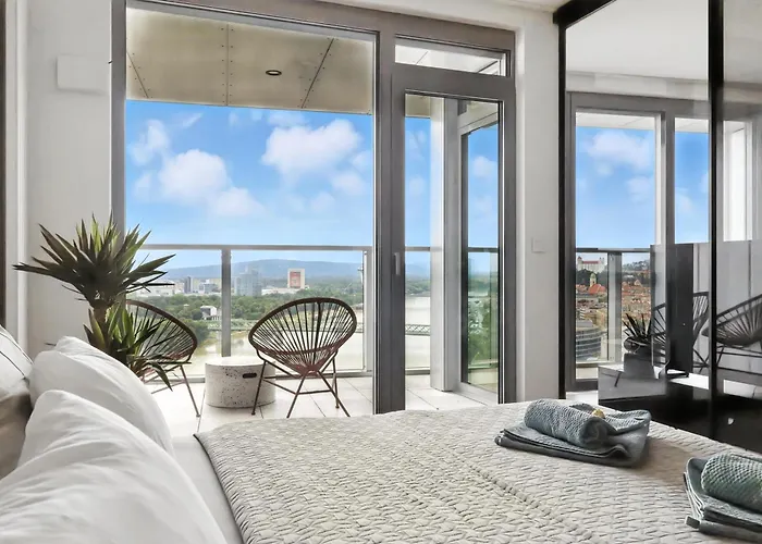 Premium Suite, River & Old Town View,free Parking ברטיסלאבה