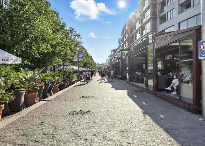 Premium Suite, River & Old Town View,free Parking * Bratislava