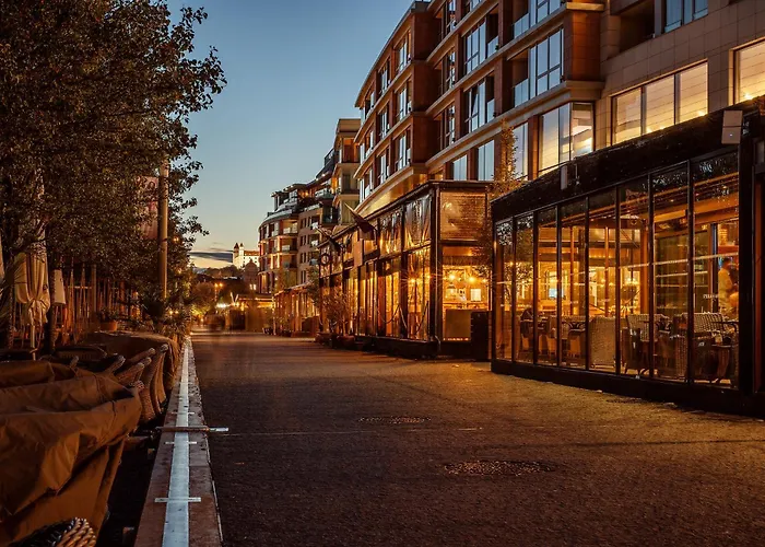 Premium Suite, River & Old Town View,free Parking