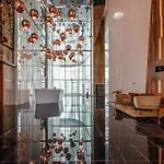 아파트 Premium Suite, River & Old Town View,free Parking