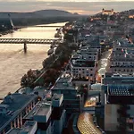 Premium Suite, River & Old Town View,free Parking * 브라티슬라바